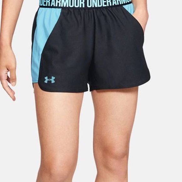 Under Armour Pants - 🌸🌸🌸 Great condition Under Armour Women's shorts!